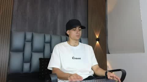 Snapshot of mohamed_malik chatting on 04-13-26, 11:59 mohamed_malik online show from 04-13-26, 11:59