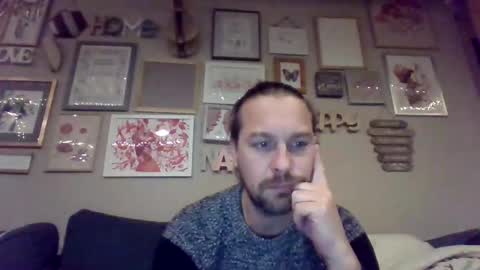 Julien online show from 01-06-25, 11:31