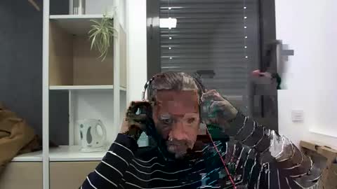 Julien online show from 01-28-25, 10:56