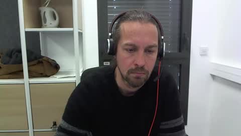 Julien online show from 03-10-25, 11:21