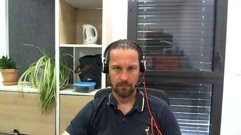 Julien online show from 06-18-26, 10:30