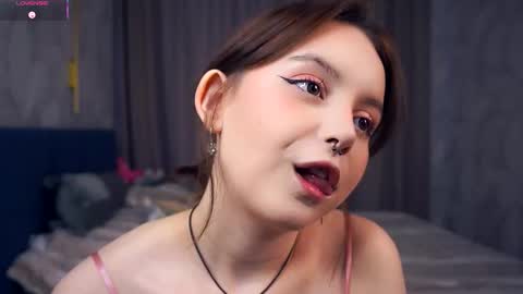 My name is Eda online show from 10-23-25, 05:18