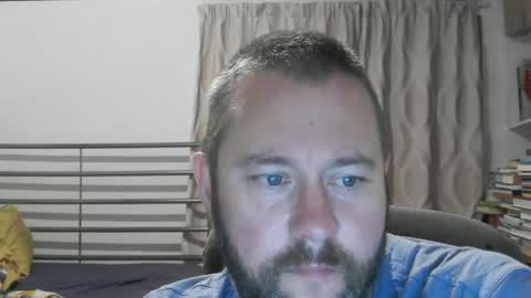 Snapshot of moistfalafel chatting on 05-25-26, 12:05 Jode online show from 05-25-26, 12:05