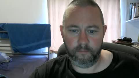 Snapshot of moistfalafel chatting on 06-14-26, 06:21 Jode online show from 06-14-26, 06:21