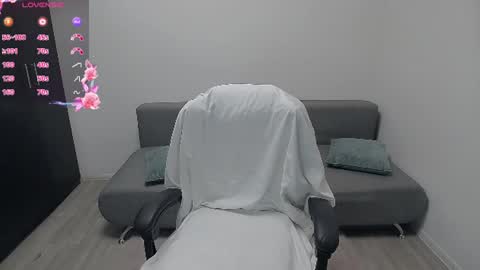 erika online show from 07-28-26, 07:37