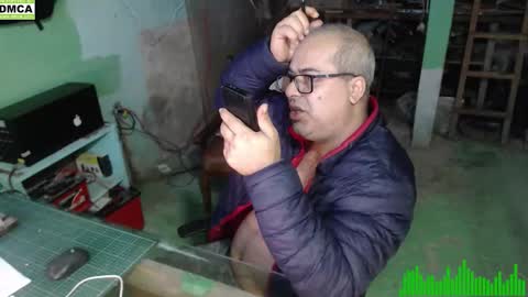 Mokkaf online show from 12-17-25, 01:06