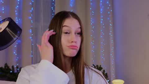 Molly online show from 12-26-24, 12:46