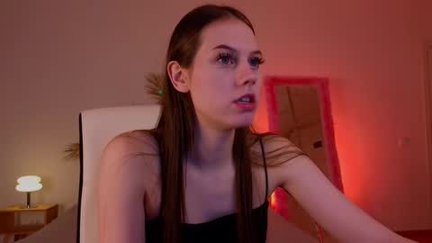 Molly online show from 02-10-25, 12:30