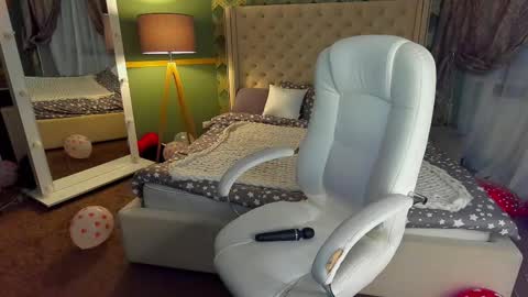 Rosa online show from 02-25-25, 08:19