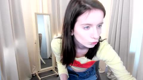 Snapshot of mollie_blush chatting on 04-02-26, 10:13 mollie_blush online show from 04-02-26, 10:13