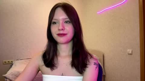 Snapshot of mollieadamek chatting on 05-13-26, 02:25 Lisa online show from 05-13-26, 02:25