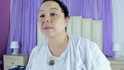 Hey Guys  Im Mollie online show from 01-18-25, 12:15