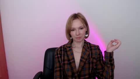 Snapshot of mollilove chatting on 05-19-26, 09:37 mollilove online show from 05-19-26, 09:37