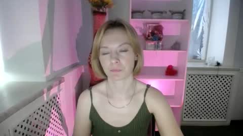 Snapshot of mollilove chatting on 05-23-26, 08:40 mollilove online show from 05-23-26, 08:40