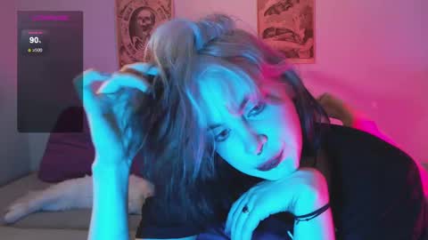 Snapshot of molly_crow chatting on 12-14-24, 11:01 Molly Crow online show from 12-14-24, 11:01