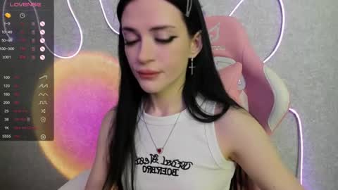 Snapshot of molly_crystall chatting on 07-02-26, 05:13 Molly - online show from 07-02-26, 05:13