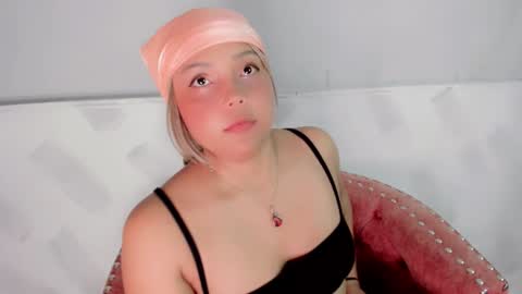 Snapshot of molly_logan chatting on 03-05-26, 11:45 molly_logan online show from 03-05-26, 11:45