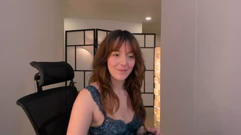   MOLLY   online show from 07-06-26, 07:27