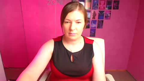 Molly online show from 11-12-25, 01:11