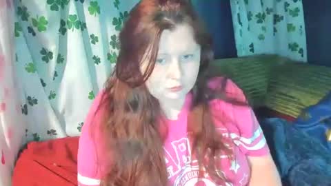 Snapshot of molly_moons chatting on 06-29-26, 09:59 molly_moons online show from 06-29-26, 09:59