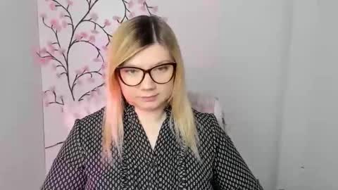 Molly online show from 01-10-26, 12:51