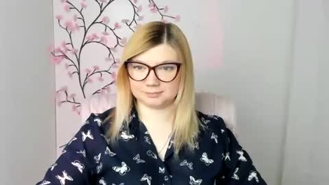 Molly online show from 04-29-26, 11:36