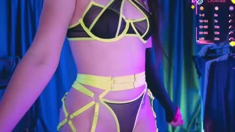 Snapshot of molly_phoenix chatting on 12-03-25, 06:28 Molly online show from 12-03-25, 06:28