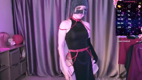 Snapshot of molly_phoenix chatting on 03-07-26, 09:56 Molly online show from 03-07-26, 09:56