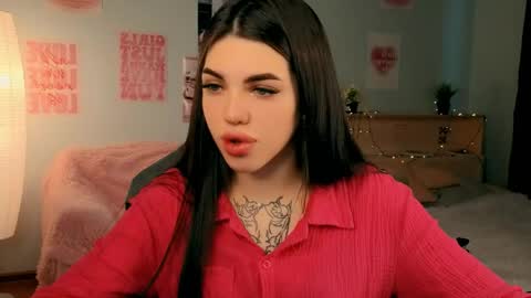 Molly online show from 04-25-26, 03:53