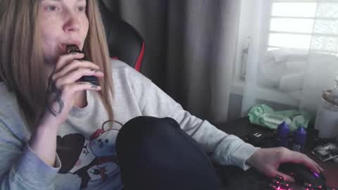 I have new photos come and see with love Molly online show from 09-22-25, 02:30