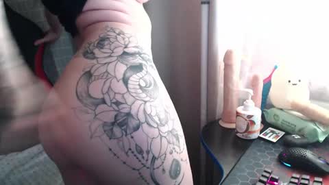 I have new photos come and see with love Molly online show from 04-10-26, 07:57