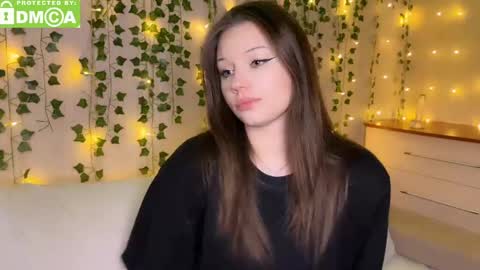 Molly online show from 04-21-26, 11:16