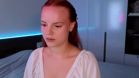 Snapshot of mollybossy chatting on 07-16-26, 01:55 Molly online show from 07-16-26, 01:55