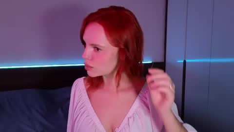 Snapshot of mollybossy chatting on 07-30-26, 02:10 Molly online show from 07-30-26, 02:10