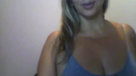 Molly Bunny online show from 07-10-26, 10:56
