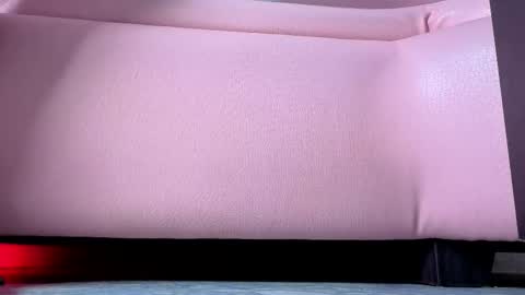 Snapshot of mollyevanss1 chatting on 09-23-25, 01:36 Molly Evanss online show from 09-23-25, 01:36