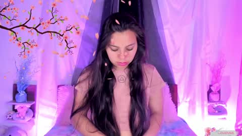 Snapshot of mollylewis18 chatting on 01-27-25, 08:28 New girl Emily Valentina Michelle online show from 01-27-25, 08:28