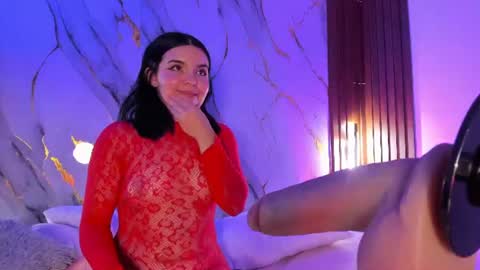 Snapshot of mollylewis18 chatting on 07-24-26, 02:53 New girl Emily Valentina Michelle online show from 07-24-26, 02:53