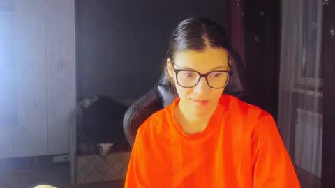  KIRA  online show from 02-25-26, 05:22