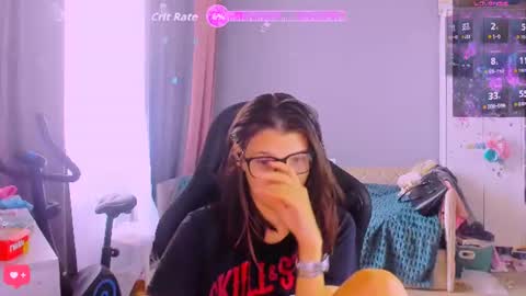 KIRA  online show from 07-30-26, 04:33