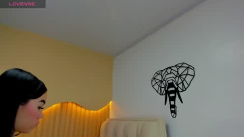 MOLLY online show from 06-23-26, 07:01