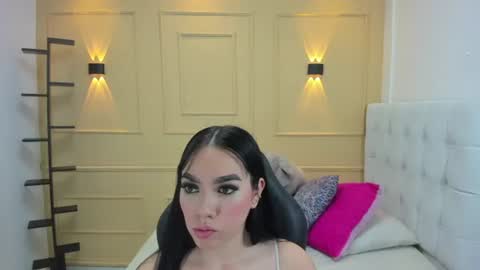 MOLLY online show from 06-24-26, 07:02