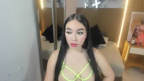 MOLLY online show from 07-18-26, 06:56