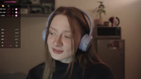 Snapshot of mollytucker chatting on 12-15-24, 02:59 mollytucker online show from 12-15-24, 02:59