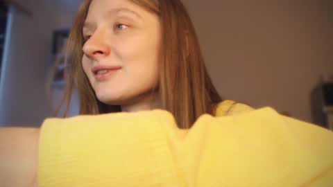 Snapshot of mollytucker chatting on 01-11-25, 11:02 mollytucker online show from 01-11-25, 11:02