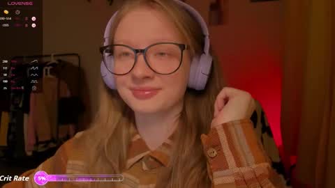 Snapshot of mollytucker chatting on 01-14-26, 01:28 mollytucker online show from 01-14-26, 01:28