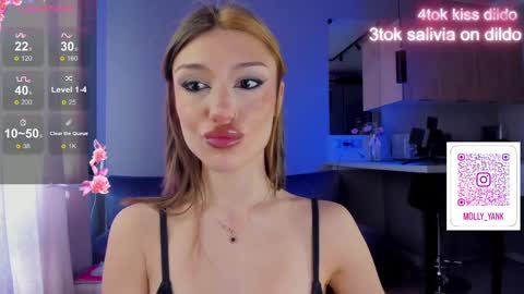 Snapshot of mollyyank chatting on 02-28-25, 10:30 Molly online show from 02-28-25, 10:30