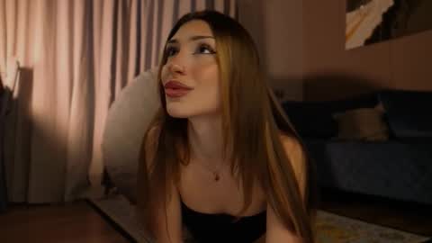 Snapshot of mollyyank chatting on 11-28-25, 12:30 Molly online show from 11-28-25, 12:30