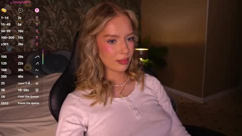 mollyymayy online show from 05-29-26, 07:12
