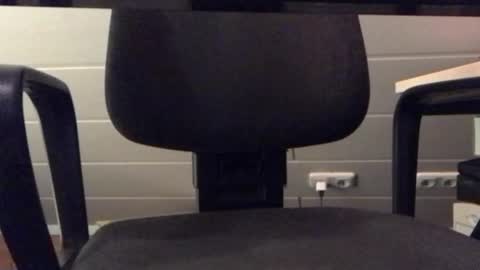 Snapshot of moma1111 chatting on 01-17-26, 08:23 moma1111 online show from 01-17-26, 08:23